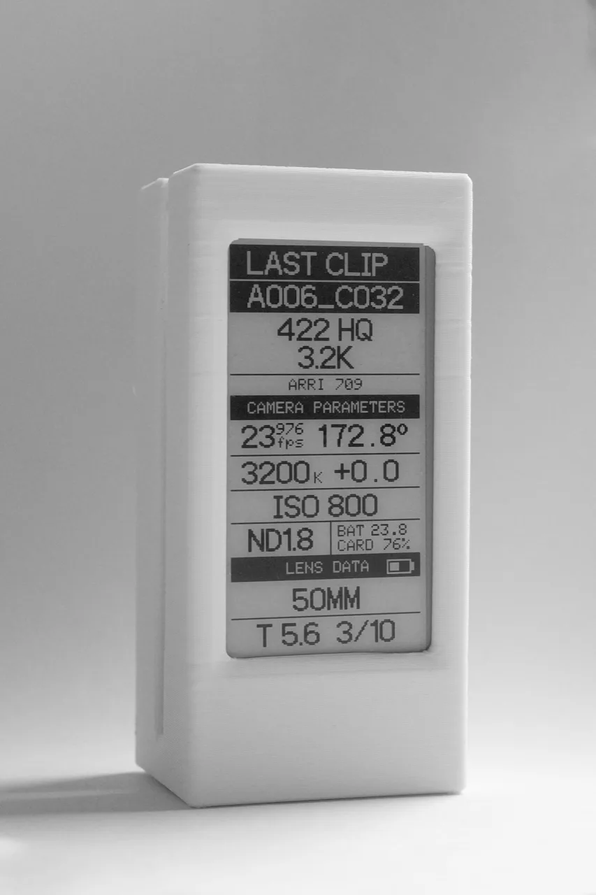 Cineink Advanced layout showing clip, camera, exposure, battery, card, and lens data